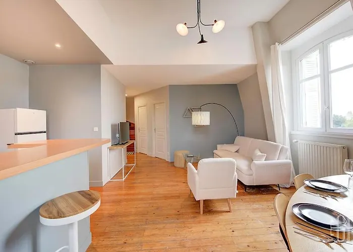 Beau Duplex - Calme - Parking Prive