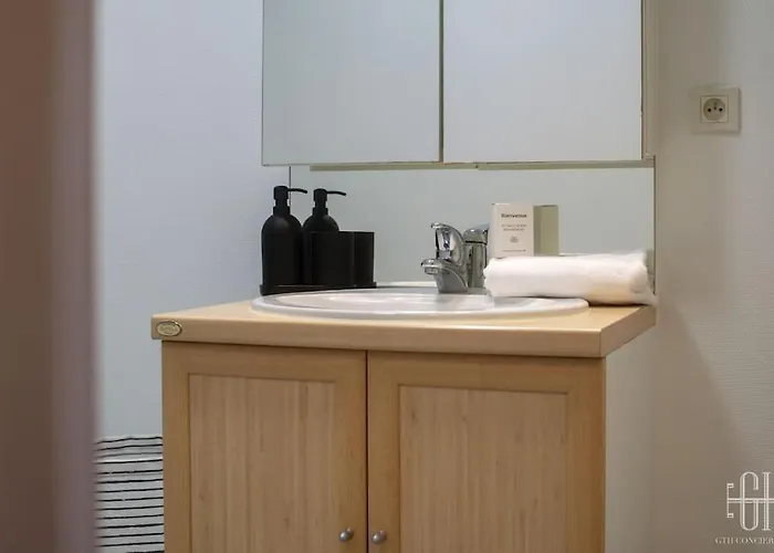 Beau Duplex - Calme - Parking Prive Apartment *