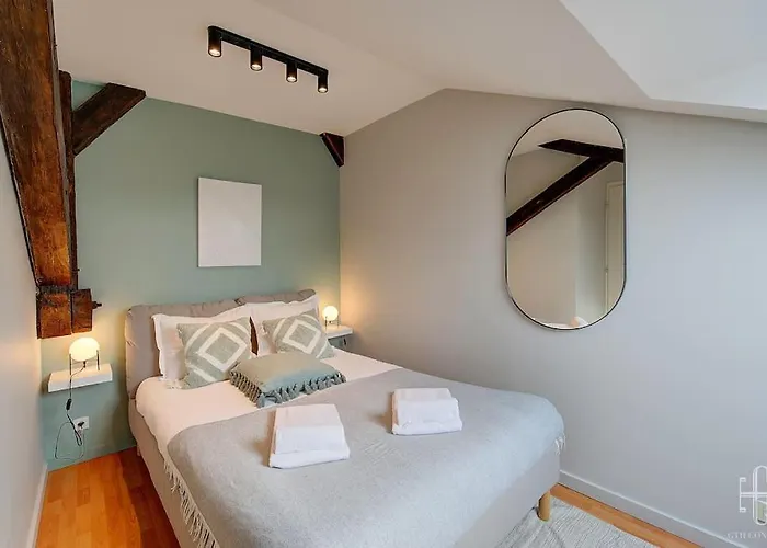 Beau Duplex - Calme - Parking Prive